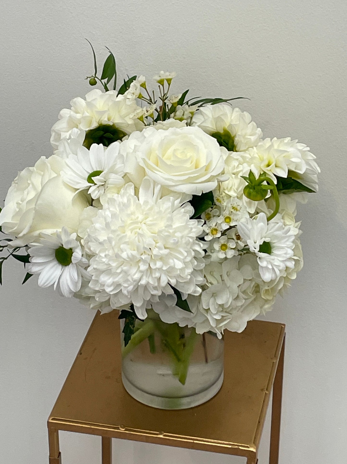 White Theme Centerpiece