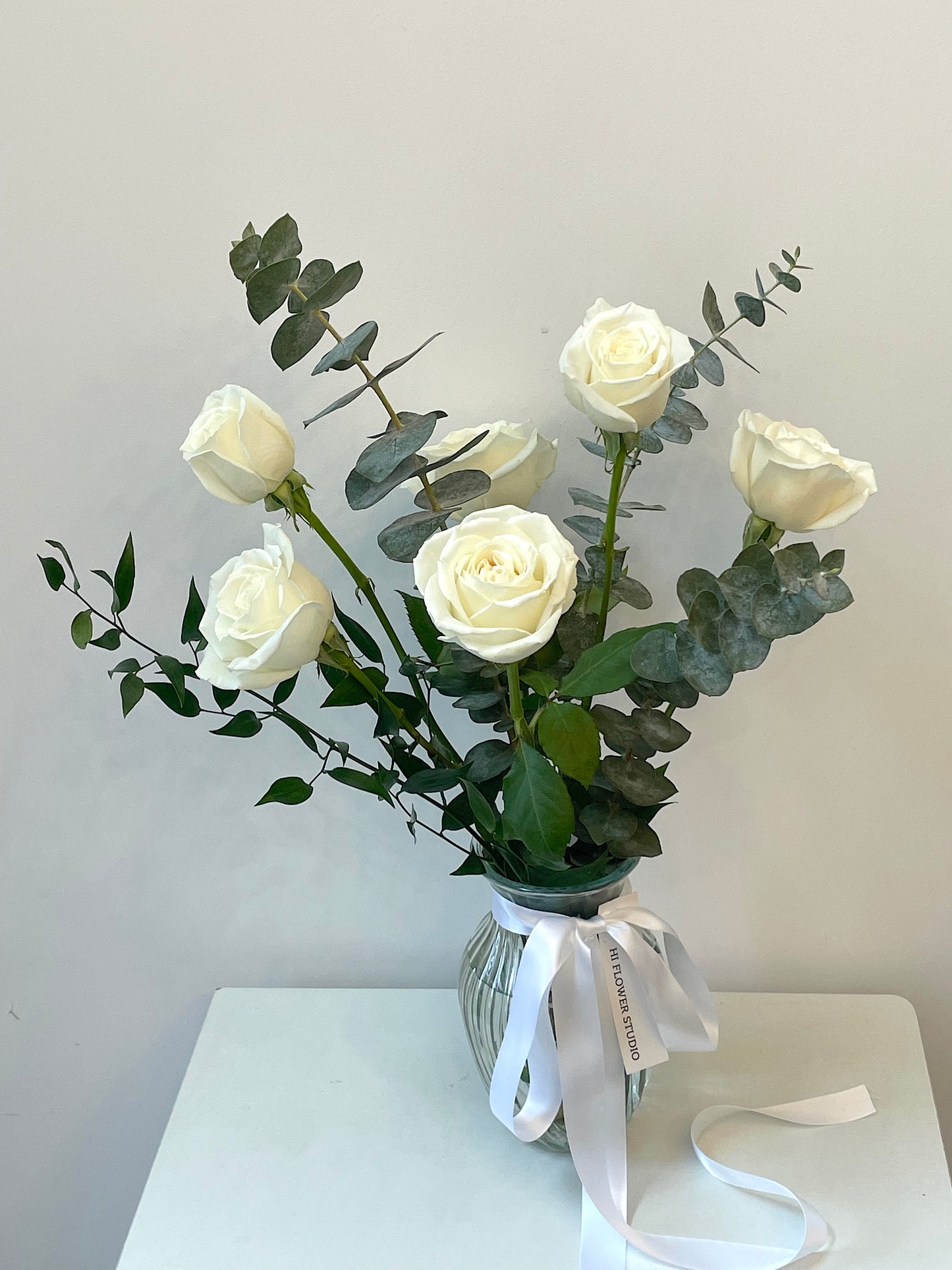6 White Rose Vase Arrangement