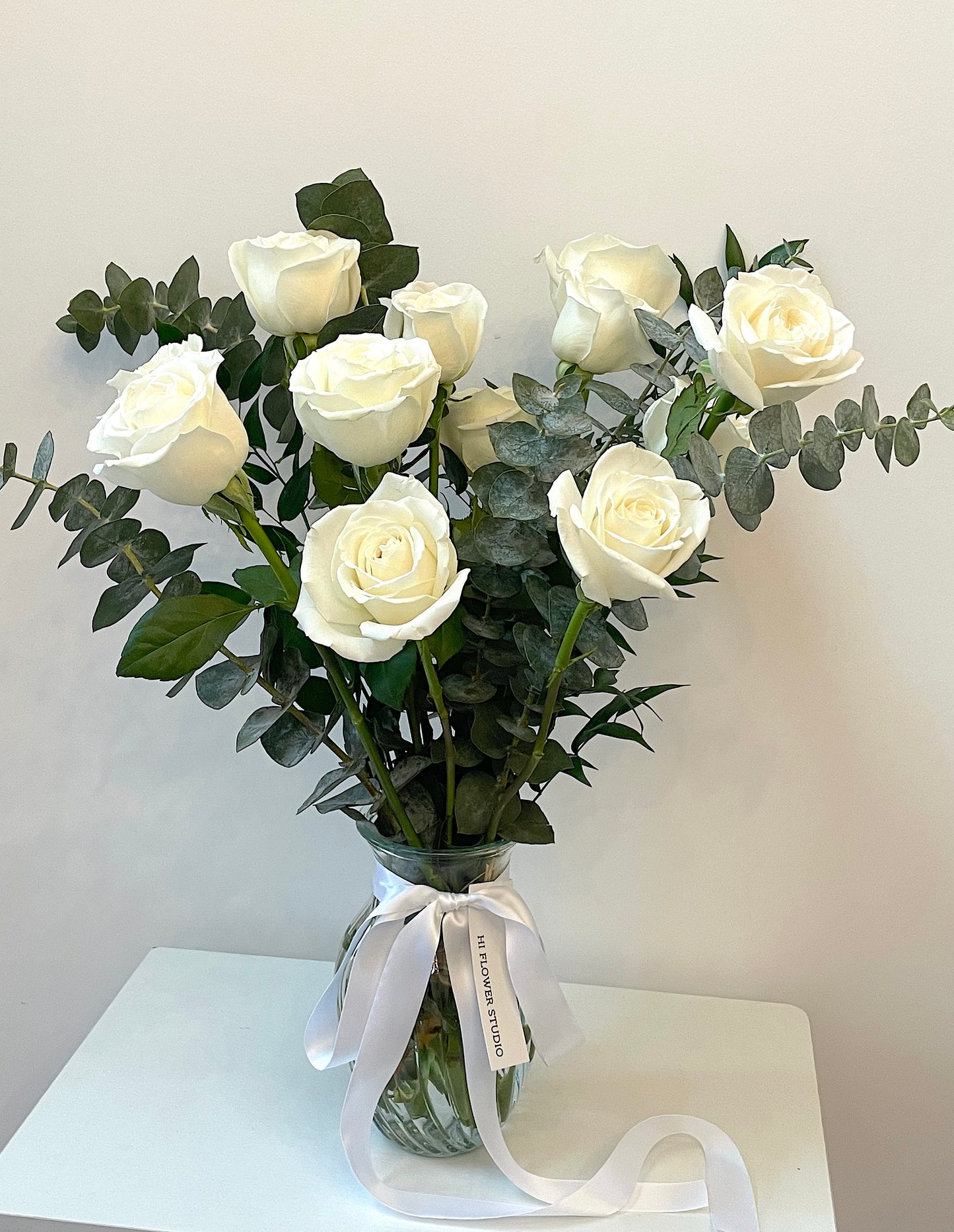 12 White Rose Vase Arrangement
