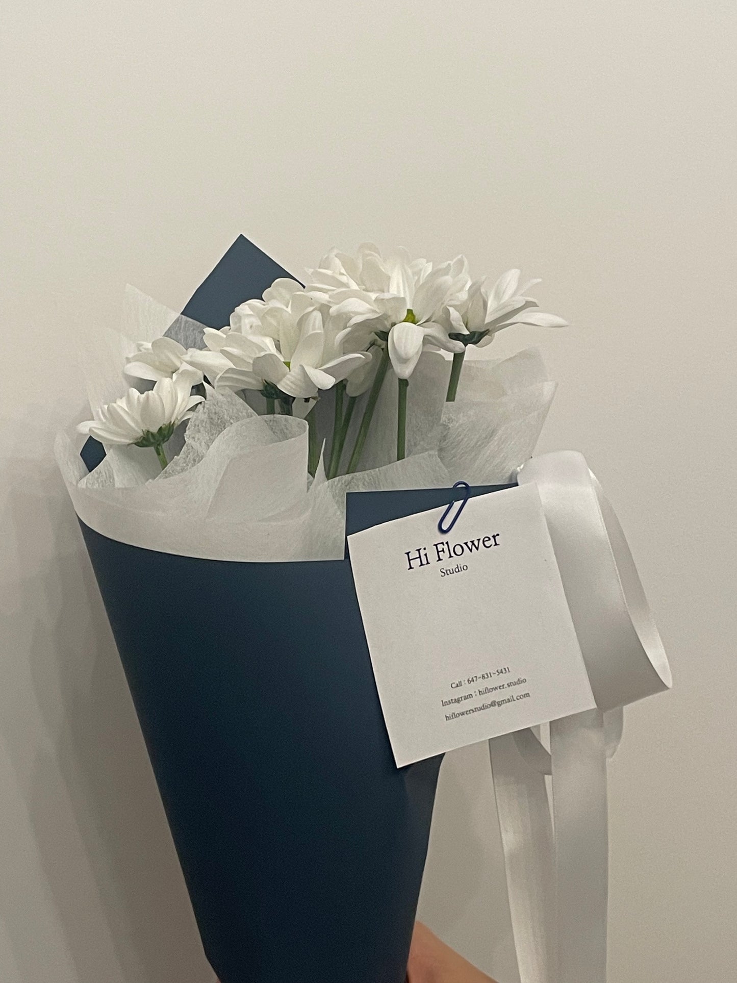 Daisy Cone Bouquet